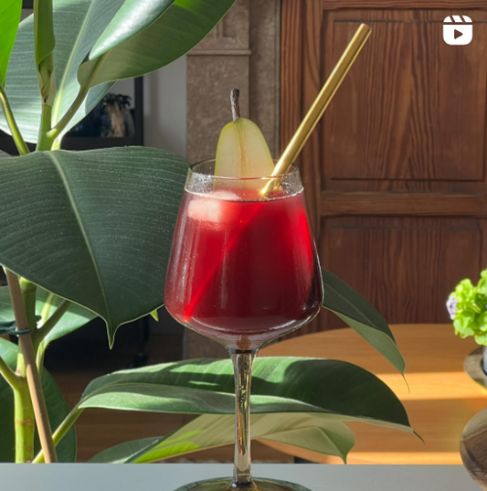 ¿Qué tal una sangría de pera, guayaba y canela?